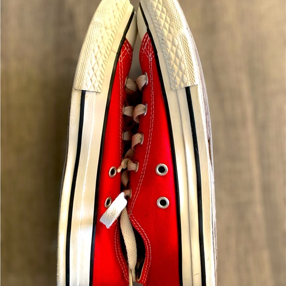 Boys Red Chucks Like New - Picture 7 of 8